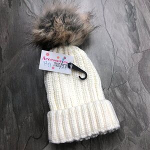 Maniere White Ivory Knit Cuffed Beanie Faux Fur